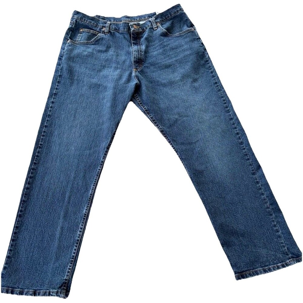 Wrangler Jeans Men’s 38x30 Regular Fit Straight Leg Medium Wash Faded Blue Denim